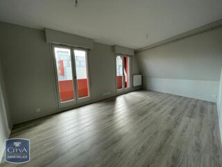  Appartement à louer 2 pièces 56 m²