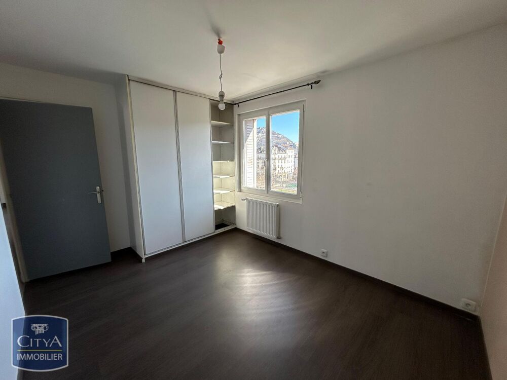 À LOUER : Appartement T4 situé dans la charmante ville d....