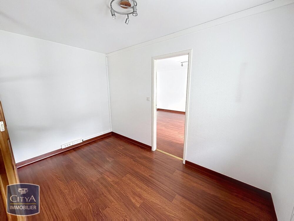 location Appartement - 2 pièce(s) - 61 m² Auray (56400)