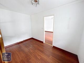  Appartement à louer 2 pièces 61 m²