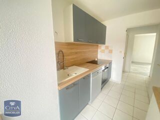  Appartement à louer 3 pièces 76 m²