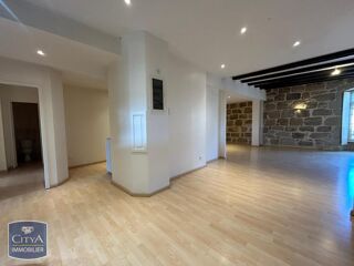  Appartement à louer 5 pièces 144 m²