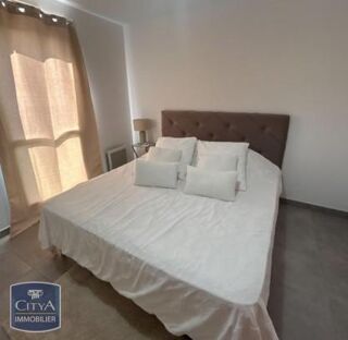  Appartement à louer 4 pièces 82 m²