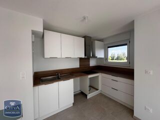  Appartement à louer 4 pièces 86 m²