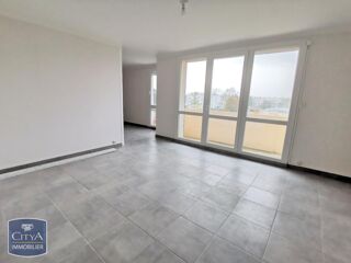  Appartement à louer 4 pièces 69 m²