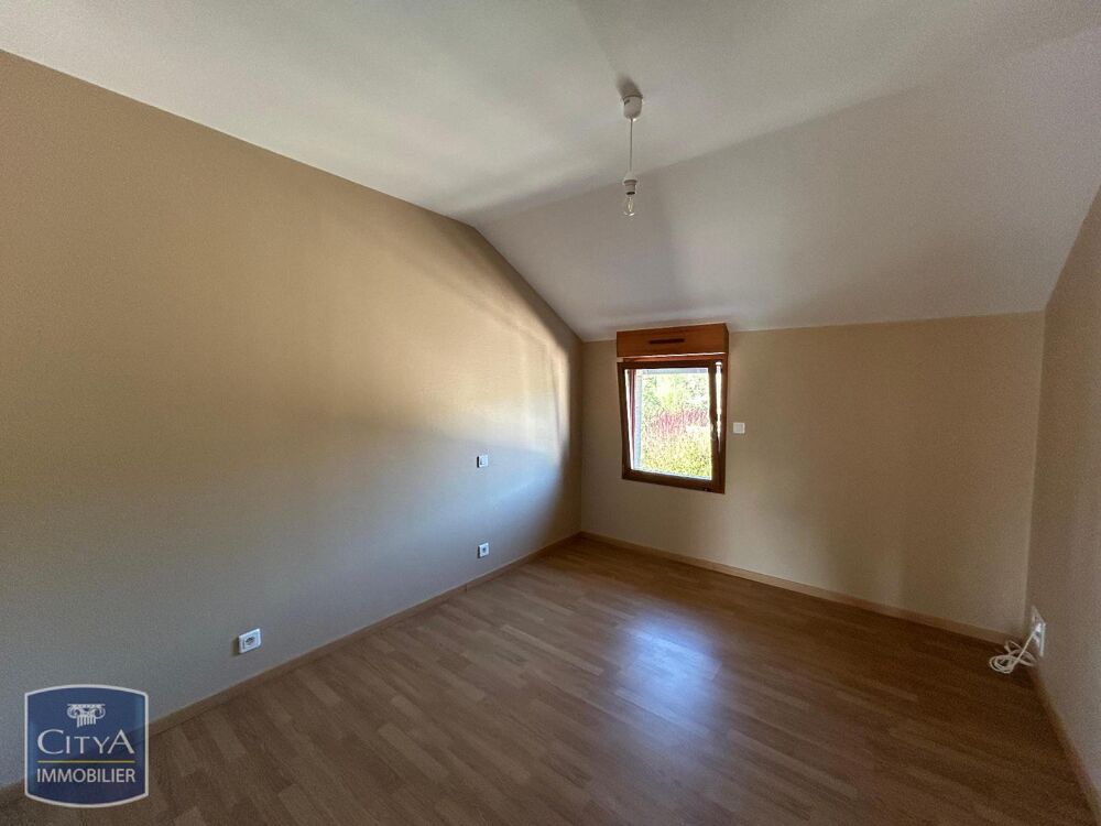 location Appartement - 2 pièce(s) - 52 m² Pouligny-Saint-Pierre (36300)