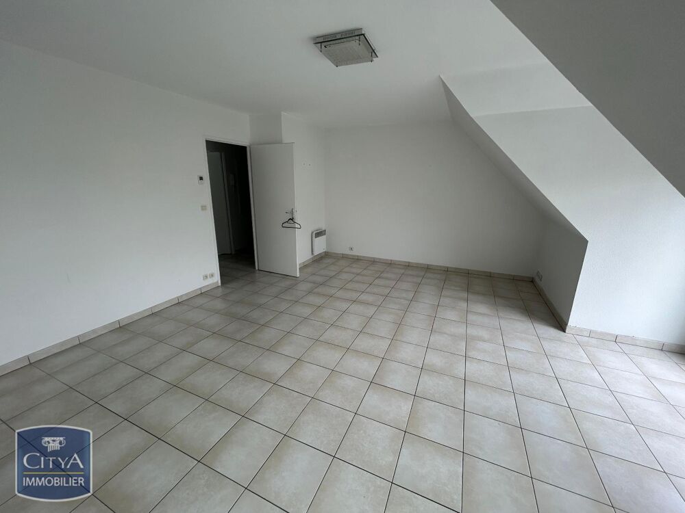 À LOUER : Appartement T3 situé à Oignies, dans le départ....