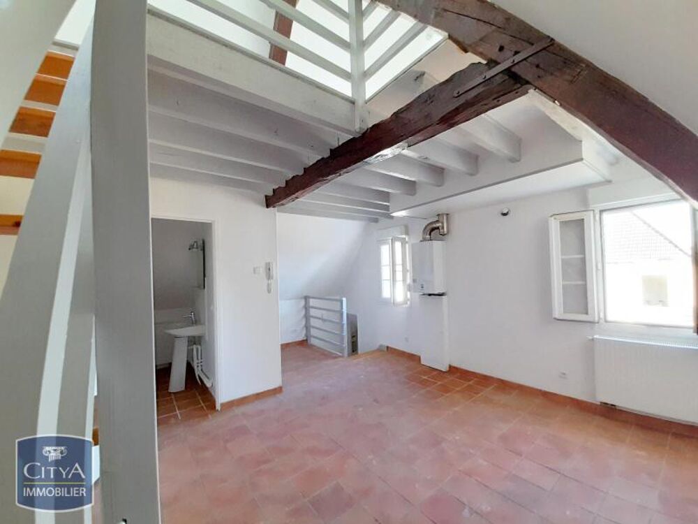 À LOUER : Appartement T1 situé à Château-Thierry. Ce bie....