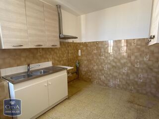  Appartement à louer 4 pièces 100 m²