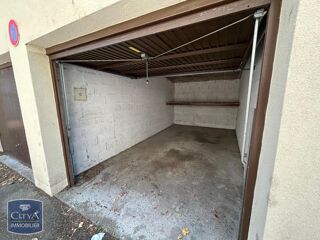  Parking / Garage � louer 