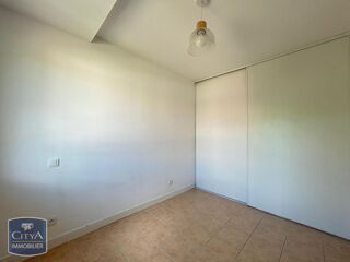  Appartement à louer 2 pièces 37 m²