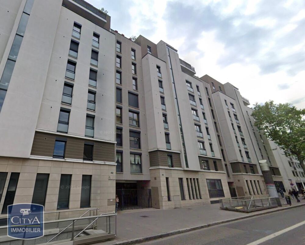 location Parking / Garage Lyon 8