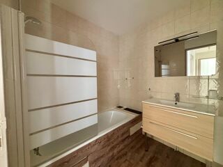  Appartement à louer 4 pièces 75 m²