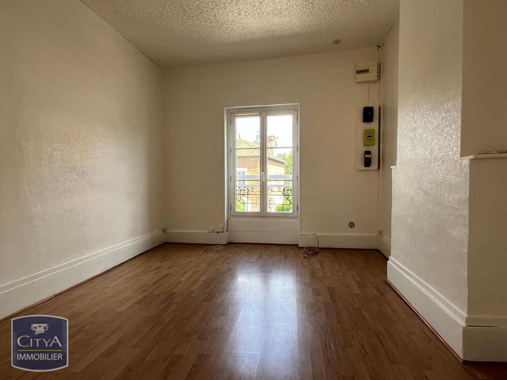 À LOUER : T2 en duplex situé à Charnay-les-Macon, dans u....