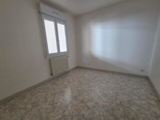  Appartement à louer 2 pièces 33 m²