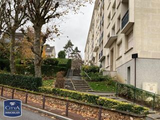  Parking / Garage à louer 