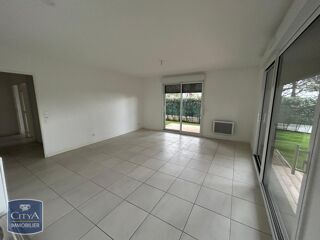  Appartement à louer 3 pièces 68 m²