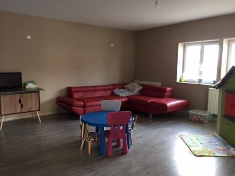   Location Appartement Appartement - 4 pièce(s) - 99 m²