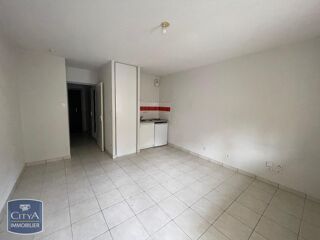  Appartement à louer 1 pièce 27 m²