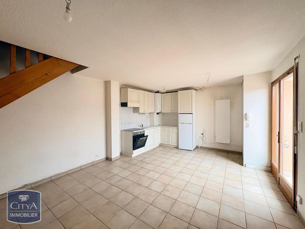 location Appartement - 3 pièce(s) - 51 m² Saint-Germain-Laval (42260)