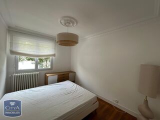  Appartement à louer 4 pièces 84 m²