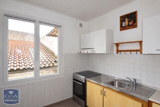  Appartement à louer 3 pièces 84 m²