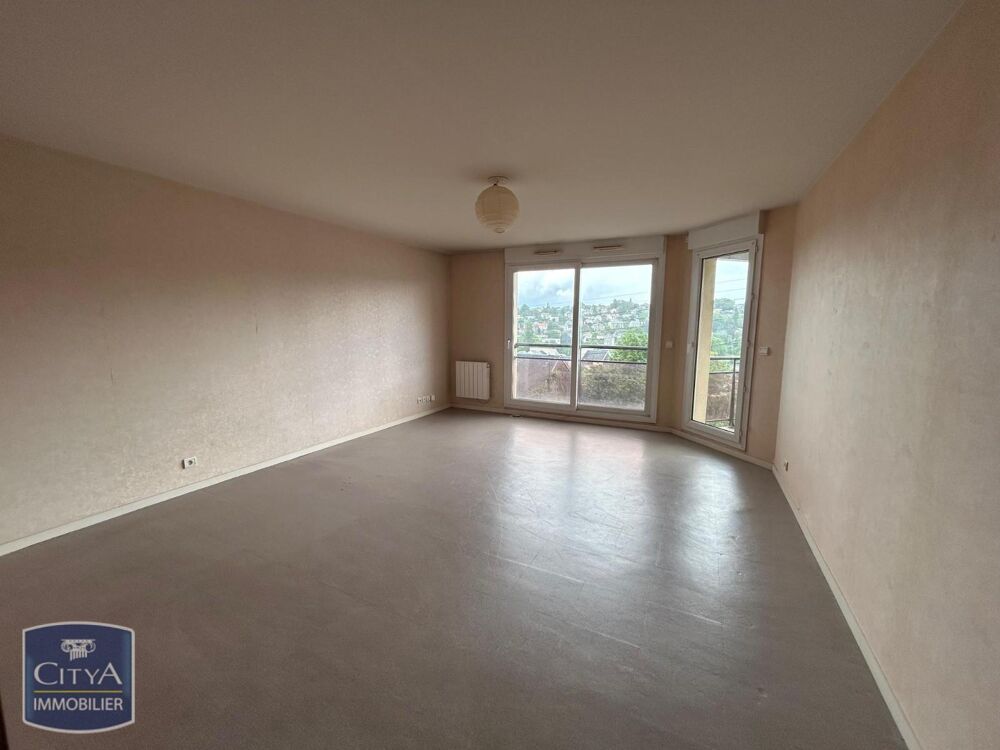 À louer : Appartement T3 situé à Guéret, dans le départe....