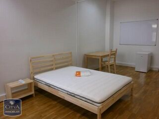  Appartement à louer 1 pièce 25 m²