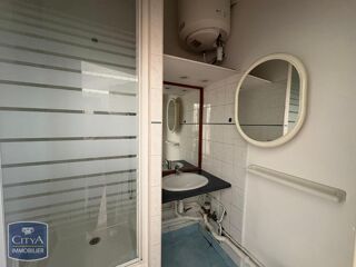  Appartement à louer 2 pièces 31 m²