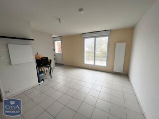  Appartement à louer 1 pièce 28 m²