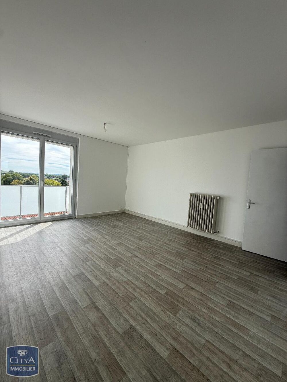 location Appartement - 4 pièce(s) - 80 m² Beaune (21200)