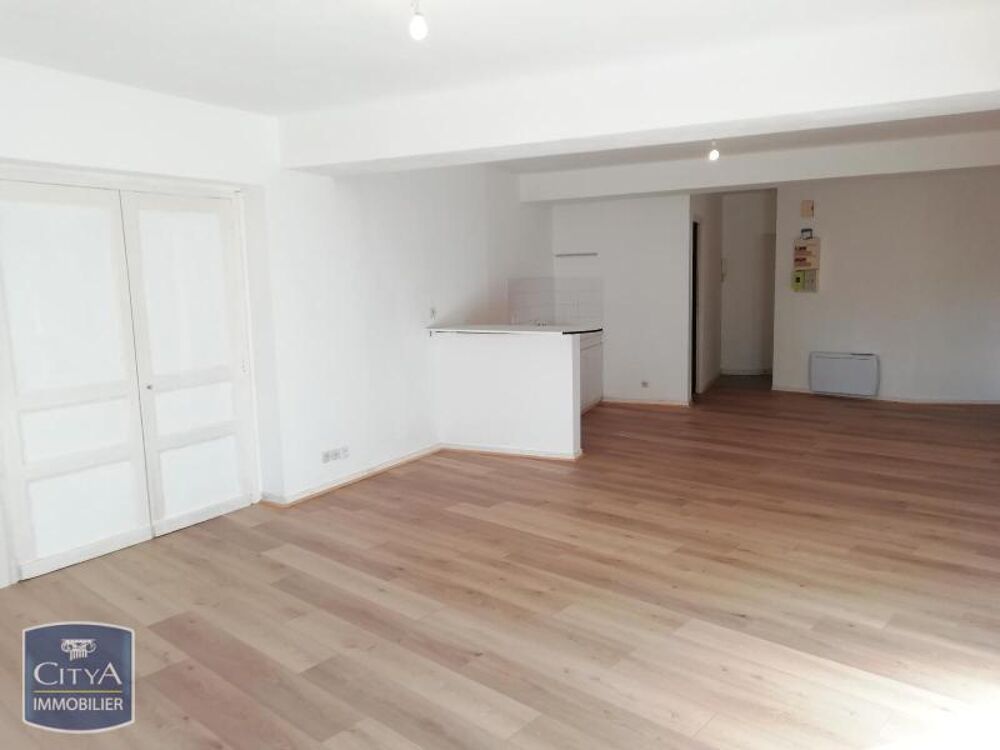 À LOUER : Appartement T1 situé à Chinon, dans le départe....