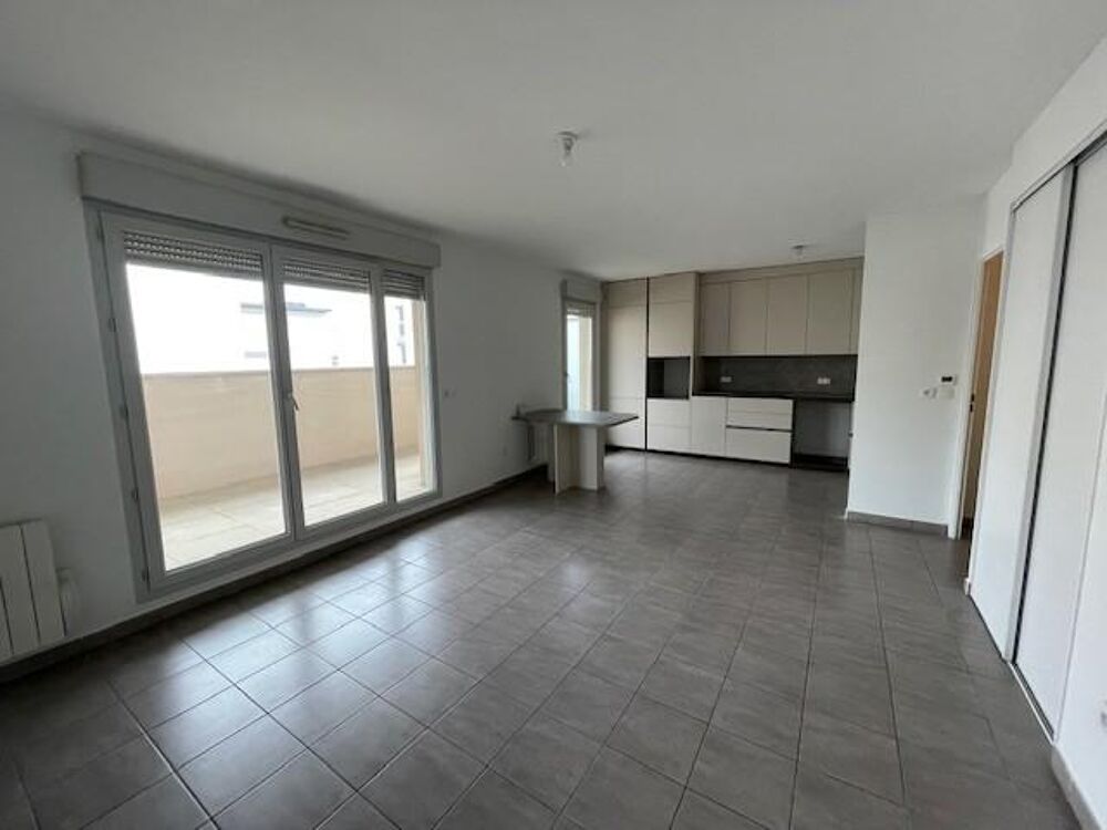location Appartement - 3 pièce(s) - 65 m² Décines-Charpieu (69150)