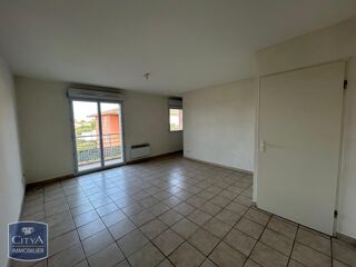  Appartement à louer 2 pièces 45 m²