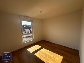  Appartement à louer 3 pièces 74 m²
