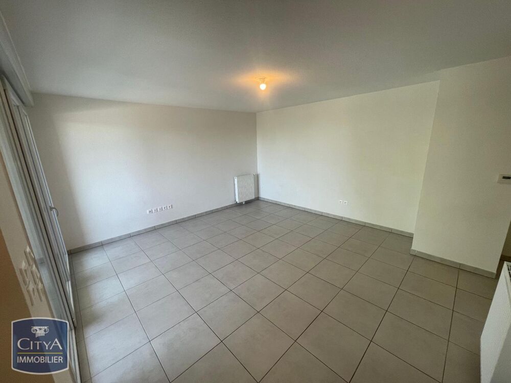 EXCLUSIVITÉ - APPARTEMENT 3 PIÈCES AVEC TERRASSE - M. HE....