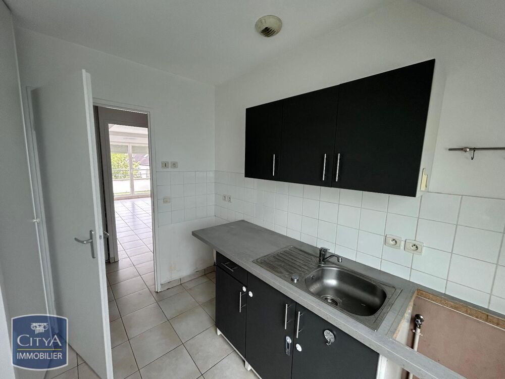 À LOUER : Appartement T3 situé à Oignies, dans le départ....