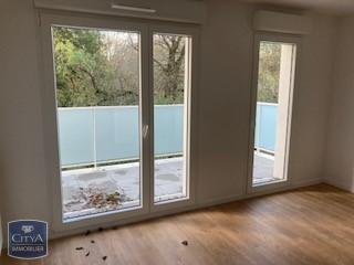  Appartement à louer 3 pièces 60 m²