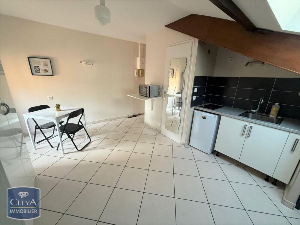 À LOUER : Appartement T1 à Dijon, situé dans un quartier....