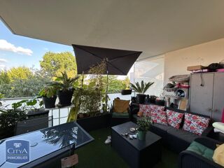  Appartement à louer 4 pièces 86 m²