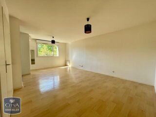  Appartement à louer 3 pièces 61 m²