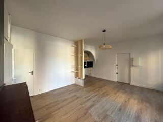  Appartement à louer 1 pièce 28 m²