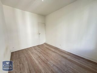  Appartement à louer 4 pièces 64 m²