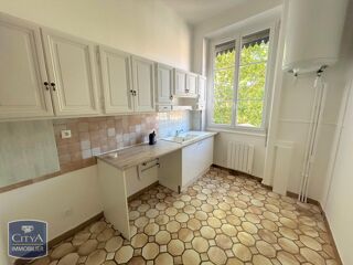  Appartement à louer 3 pièces 69 m²