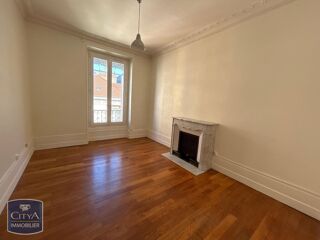  Appartement à louer 3 pièces 69 m²