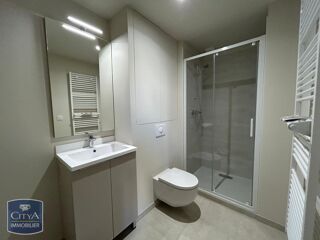  Appartement à louer 1 pièce 33 m²