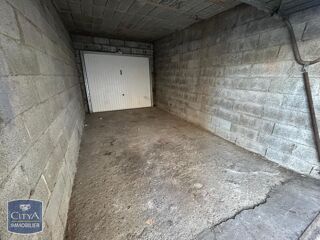 Parking / Garage à louer 14 m²