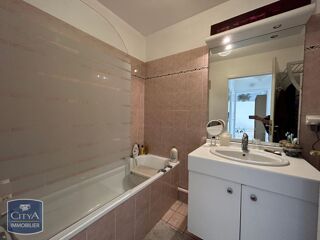  Appartement à louer 3 pièces 66 m²