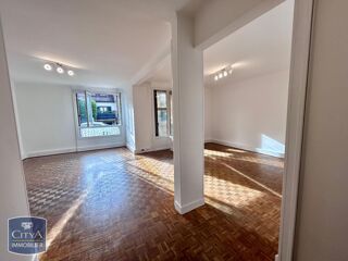  Appartement à louer 2 pièces 65 m²