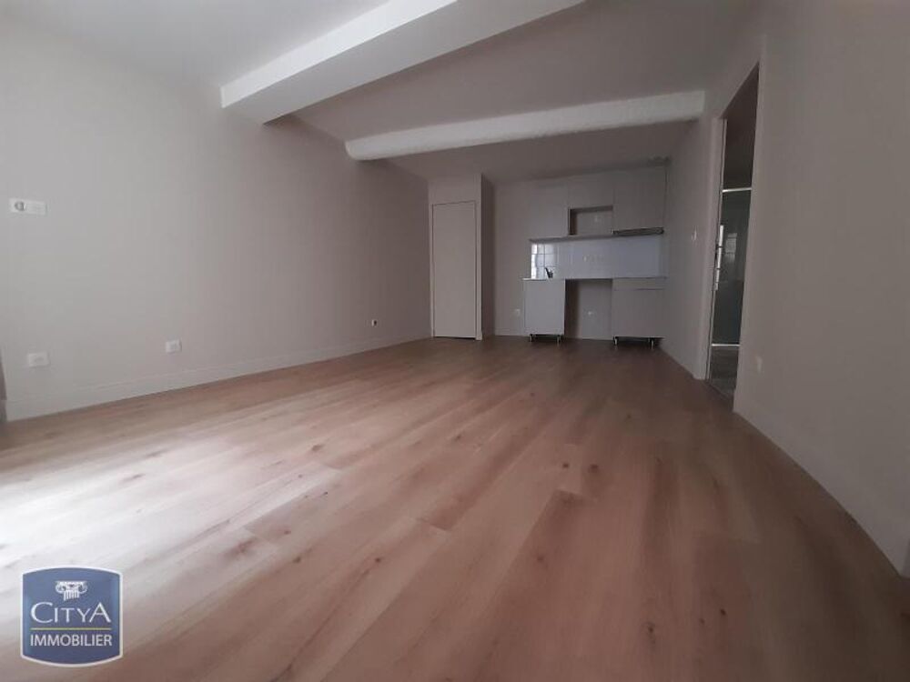 location Appartement - 2 pièce(s) - 57 m² Nîmes (30000)